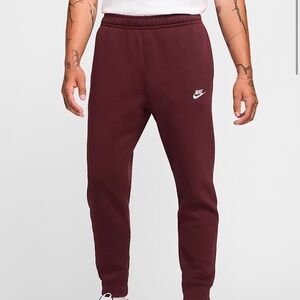 Nike Men's Burgundy Sweatpants